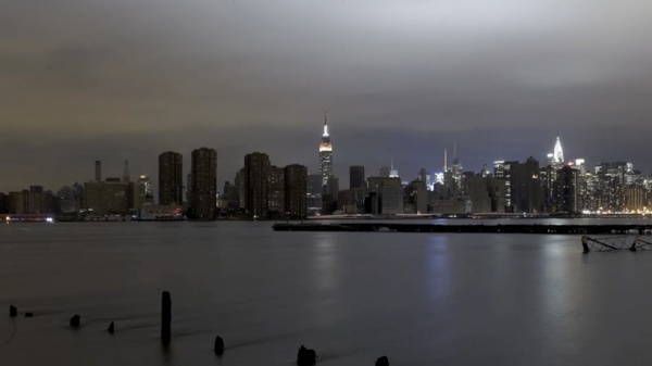 Video: NYC Dark