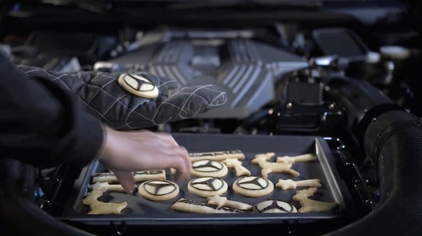 Mercedes-Benz-AMG-Christmas