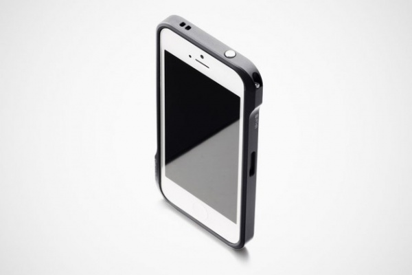 esoterism-moat-iphone5-metal-case-03-630x420
