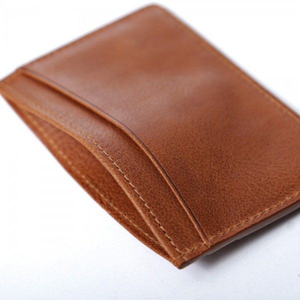 25-06-2013_apc_cardholder_lightbrwon_d2