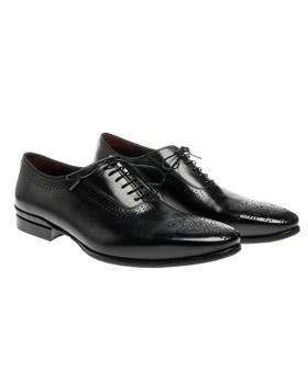 Alexander McQueen Brogues With Skull Details