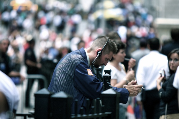 The US Economy in Crisis by David Oziel