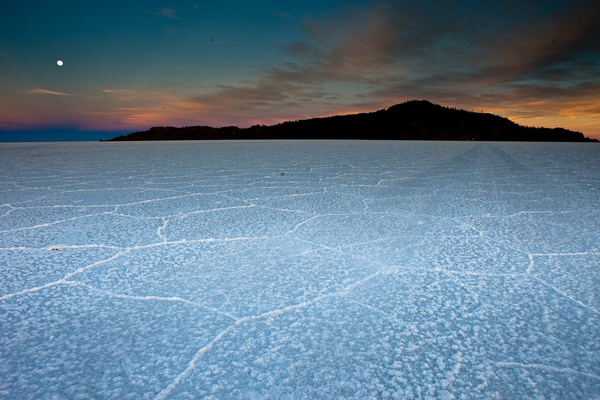 Salar de Uyuni by Kris Krüg