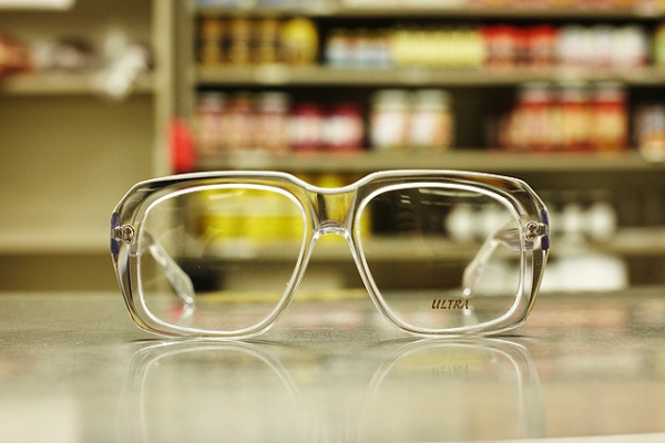 Vintage Frames Company x Ultra Goliath 2 'Snowdon Deli' Edition