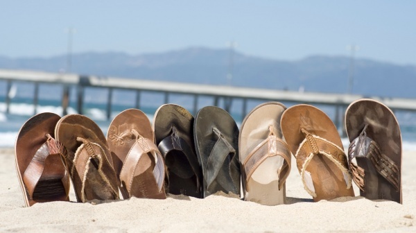 Bed|Stu Sandals
