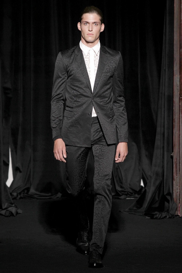 Givency Spring / Summer 2011 Collection