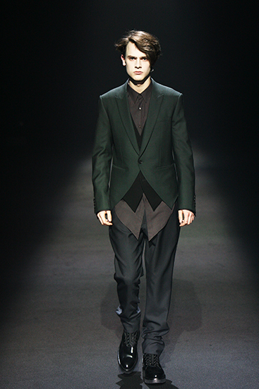 Lad Musician – Black Painting Fall / Winter 2009