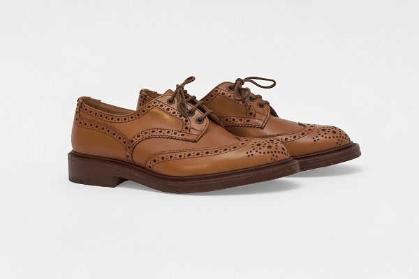 Tricker's Bourton Acorn Antique