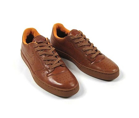 Nike Sports Wear – Air Elan Pinnacle QS