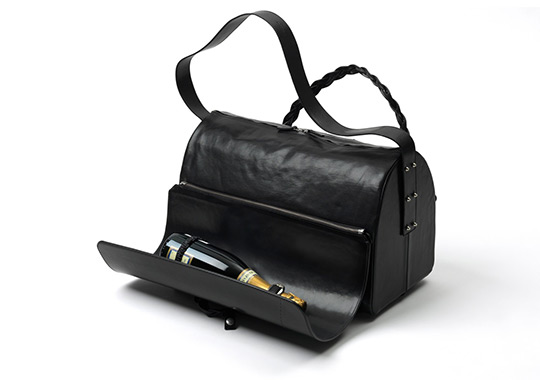 Singer ‘Getaway Ebony’ Bag