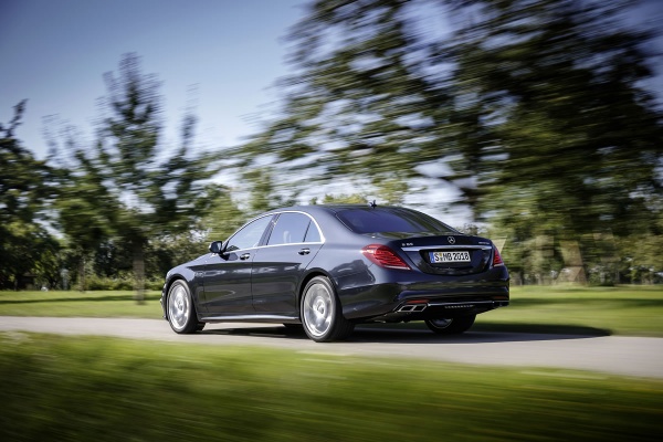 Mercedes-Benz-S65-AMG-2013-1