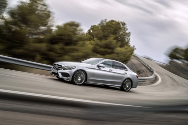 2015-Mercedes-Benz-C-Class-0-630x420