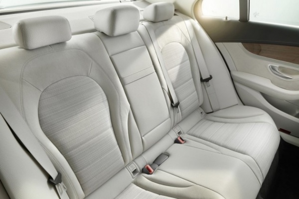 2015-Mercedes-Benz-C-Class-3-630x420